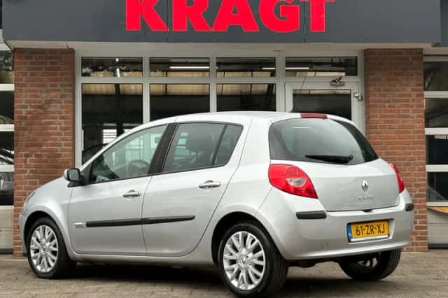 Renault Clio (2008) thumbnail 3