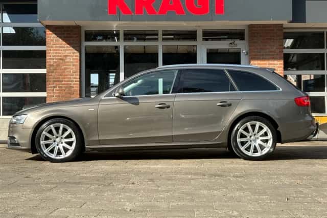 Audi A4 (2013) thumbnail 5
