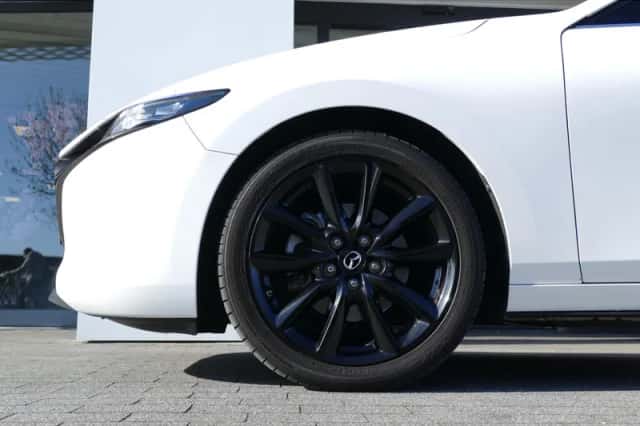 Mazda 3 (2023) thumbnail 6