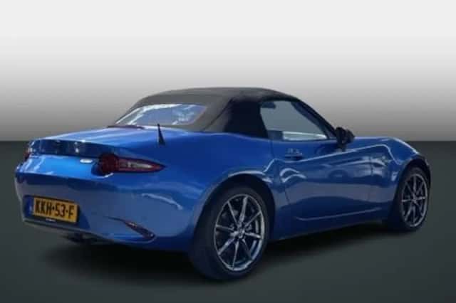 Mazda MX-5 (2016) thumbnail 6
