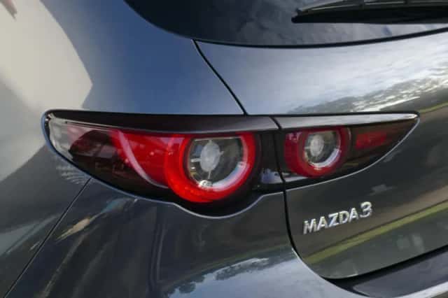 Mazda 3 (2022) thumbnail 6