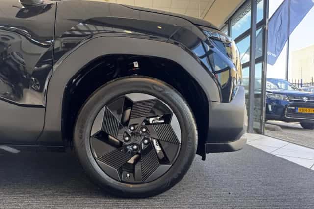 Suzuki e-Vitara (2026) thumbnail 4