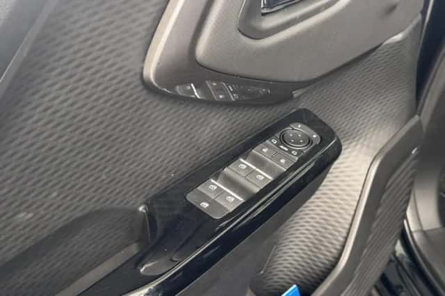 Suzuki e-Vitara (2026) thumbnail 5