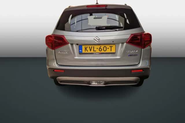 Suzuki Vitara (2024) thumbnail 5