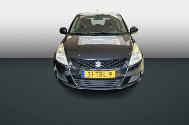 Suzuki Swift (2012) thumbnail 2