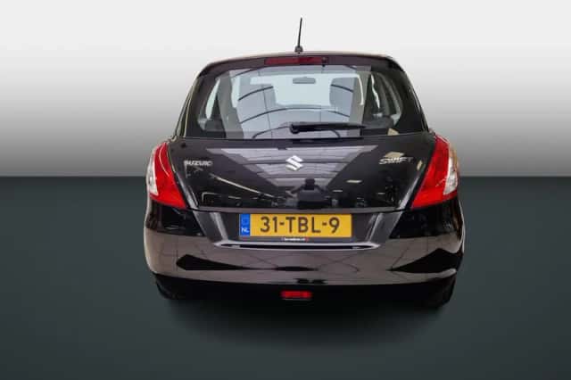 Suzuki Swift (2012) thumbnail 5