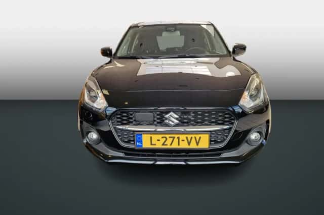 Suzuki Swift (2021) thumbnail 2