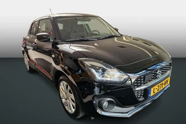 Suzuki Swift (2021) thumbnail 3
