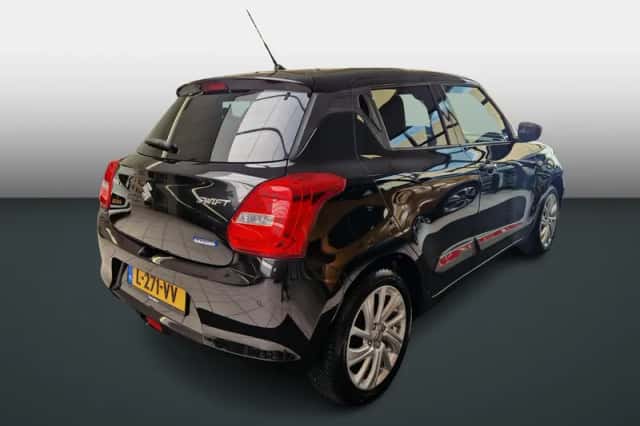 Suzuki Swift (2021) thumbnail 4