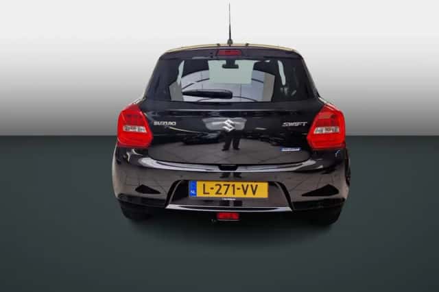 Suzuki Swift (2021) thumbnail 5