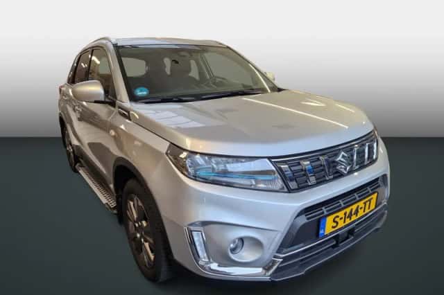 Suzuki Vitara (2022) thumbnail 3