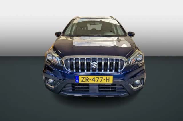 Suzuki S-Cross (2019) thumbnail 2