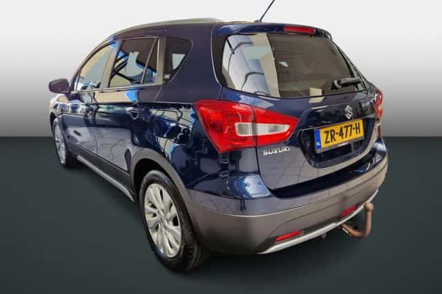 Suzuki S-Cross (2019) thumbnail 6
