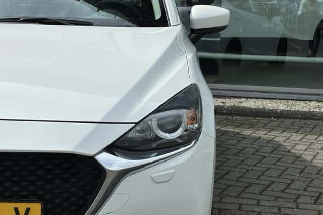 Mazda 2 (2023) thumbnail 4