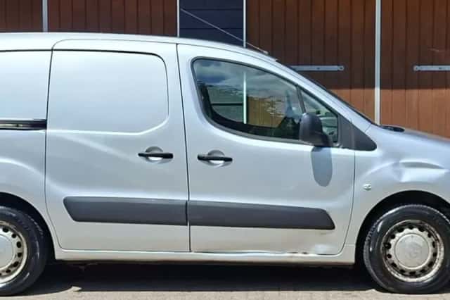 Peugeot Partner (2012) thumbnail 2