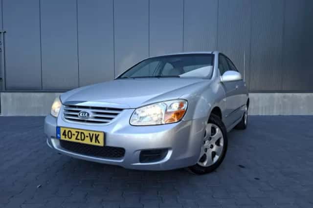 Kia Cerato (2008) thumbnail 1