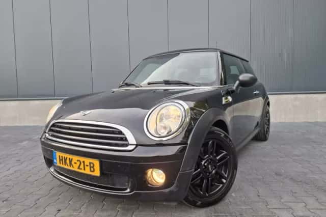 MINI One (2013) thumbnail 1