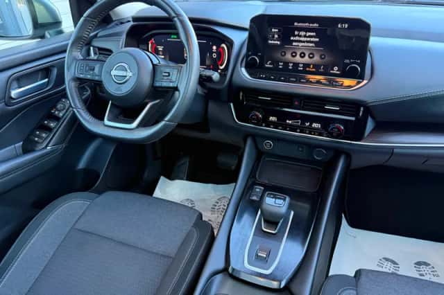 Nissan Qashqai (2021) thumbnail 4