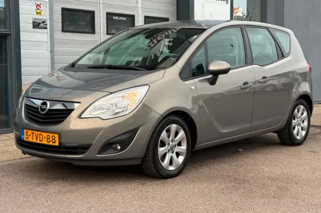 Opel Meriva (2014) thumbnail 3