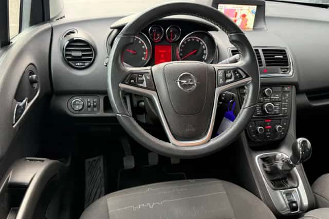 Opel Meriva (2014) thumbnail 4