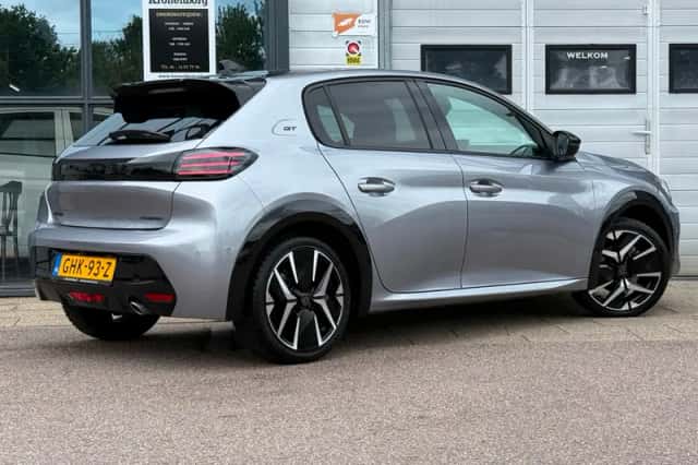 Peugeot 208 (2024) thumbnail 2