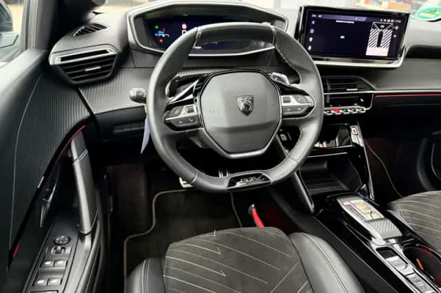 Peugeot 208 (2024) thumbnail 4