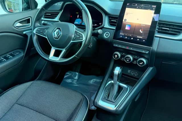Renault Captur (2020) thumbnail 5
