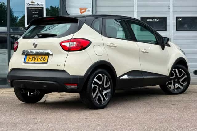 Renault Captur (2014) thumbnail 2
