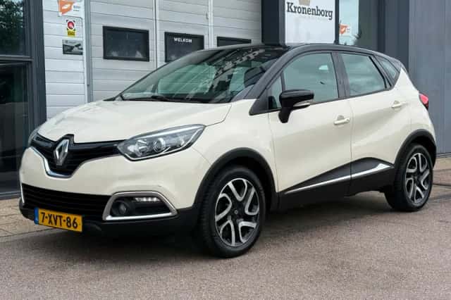 Renault Captur (2014) thumbnail 3