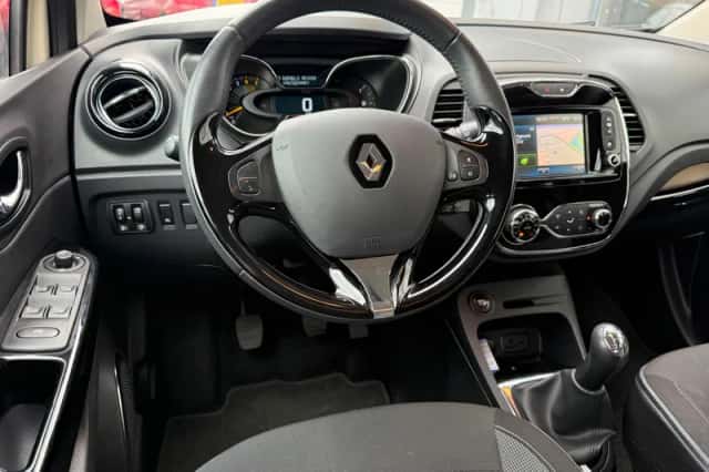 Renault Captur (2014) thumbnail 4
