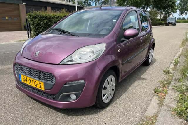 Peugeot 107 (2012) thumbnail 3