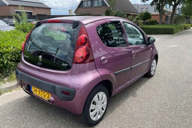 Peugeot 107 (2012) thumbnail 5