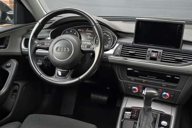 Audi A6 (2014) thumbnail 2