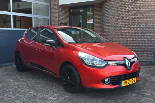 Renault Clio (2013) thumbnail 1
