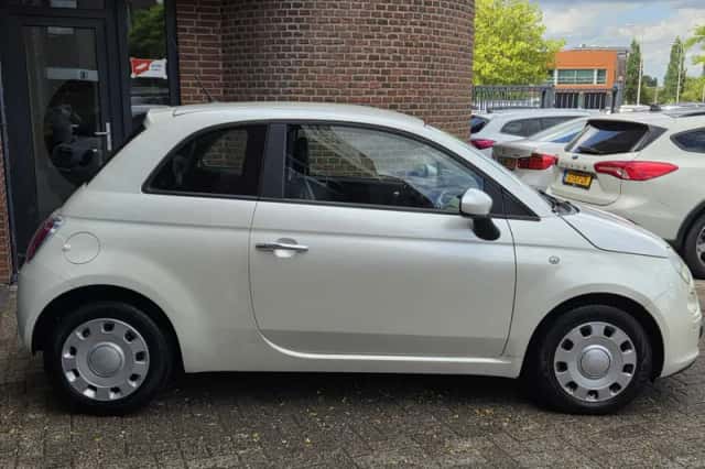 Fiat 500 (2011) thumbnail 3
