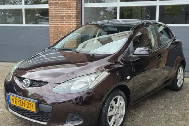 Mazda 2 (2008) thumbnail 6