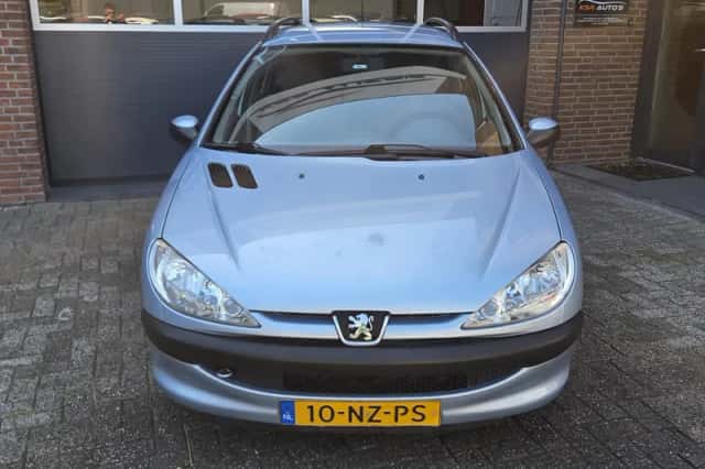 Peugeot 206 (2004) thumbnail 4