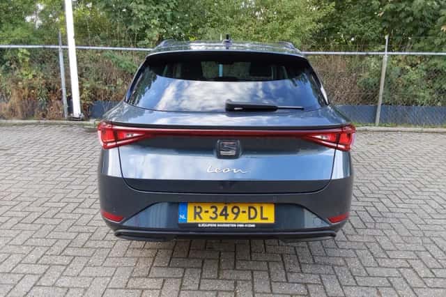 SEAT Leon Sportstourer (2022) thumbnail 6