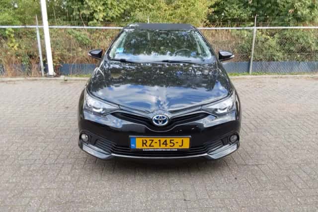 Toyota Auris (2018) thumbnail 5