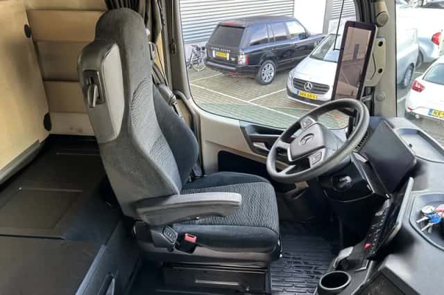 Mercedes-Benz Actros (2021) thumbnail 3