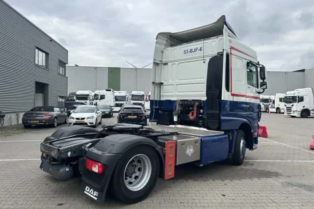 DAF XF (2017) thumbnail 2