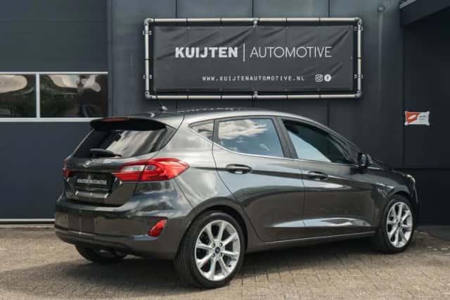 Ford Fiesta (2017) thumbnail 4