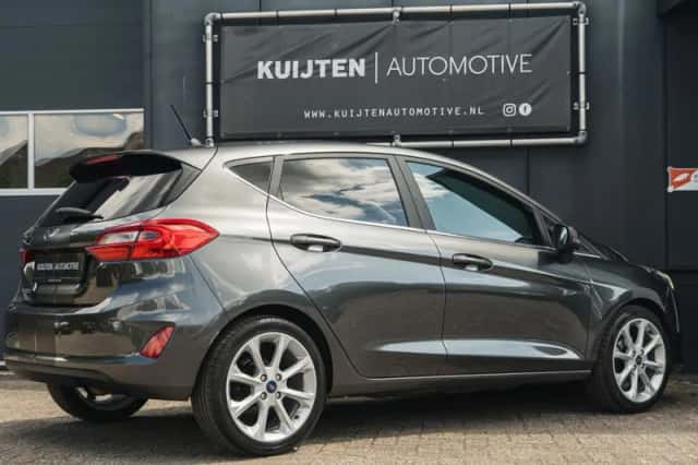 Ford Fiesta (2017) thumbnail 5