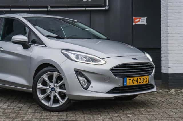 Ford Fiesta (2017) thumbnail 4