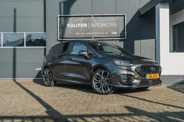 Ford Fiesta (2023) thumbnail 3