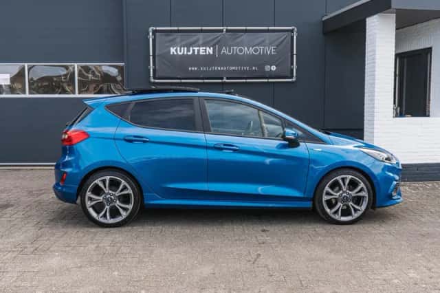 Ford Fiesta (2020) thumbnail 3