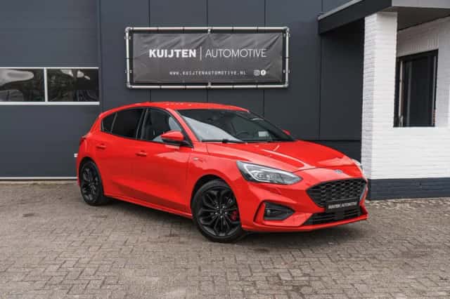 Ford Focus (2019) thumbnail 1