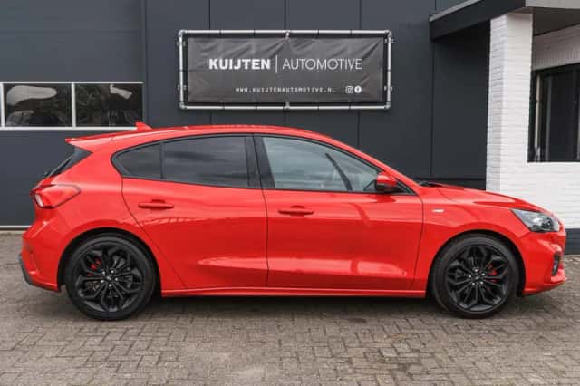 Ford Focus (2019) thumbnail 4
