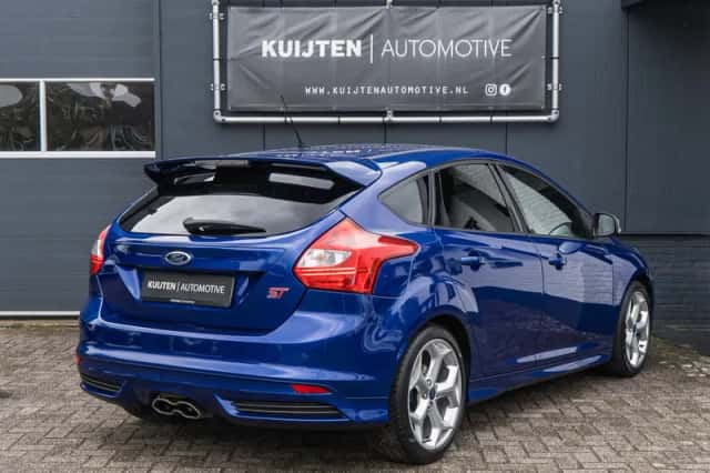 Ford Focus (2014) thumbnail 6