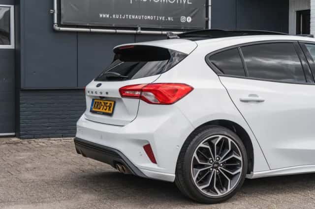 Ford Focus (2019) thumbnail 5